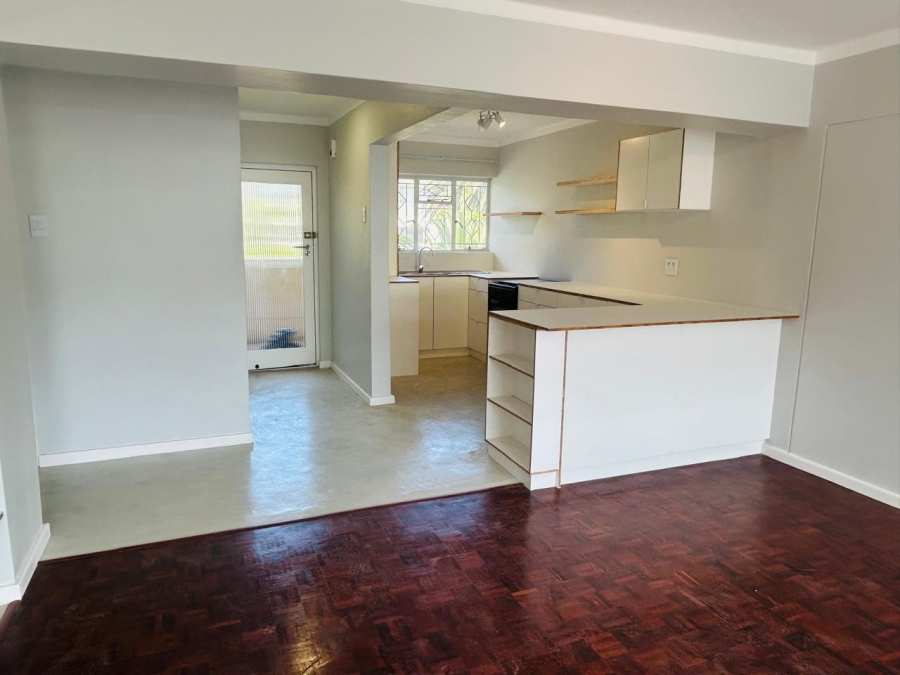 2 Bedroom Property for Sale in Wynberg Upper Western Cape